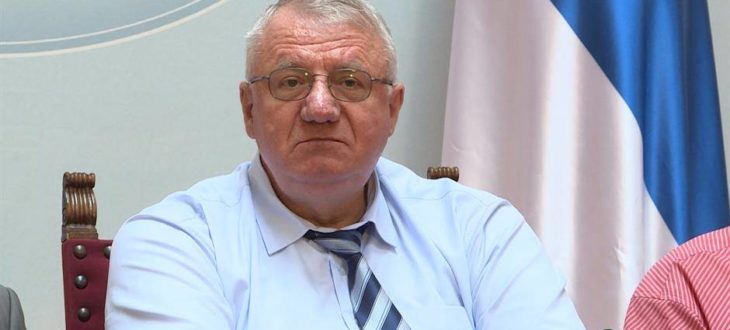 Kako je mguće da je Šešelj i dalje poslanik?